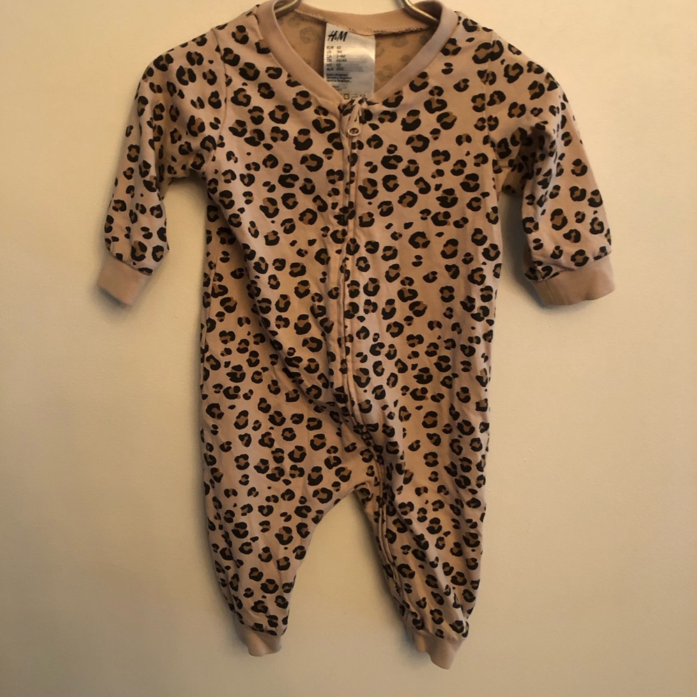 Leopard print romper 2-4M